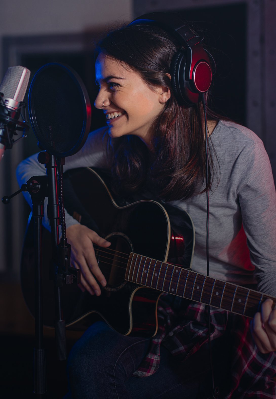 Behind the scenes of Live DJ Party Performance